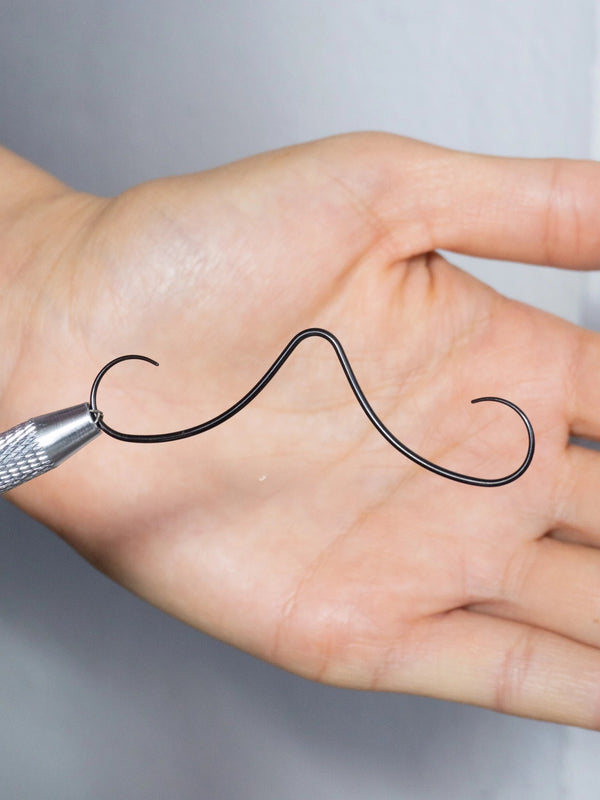 Septum Piercing Kolczyk do Nosa WĄSY