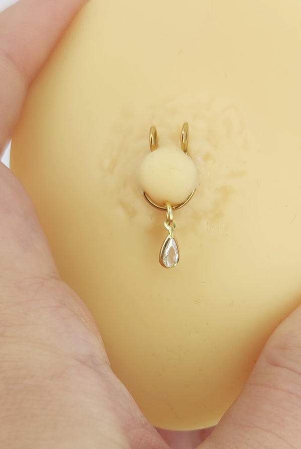 1 Stk. Fake Nippelpiercing Gold mit einzelnem Zirkonkristall in Tropfenform (1 Stk.)